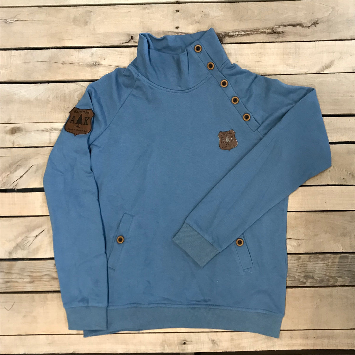 Lightweight Side Button Pullover – Alaska Chicks Co