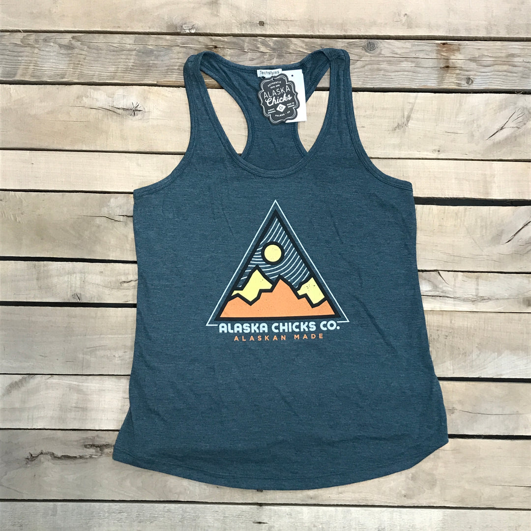 Pyramid Medallion Tank