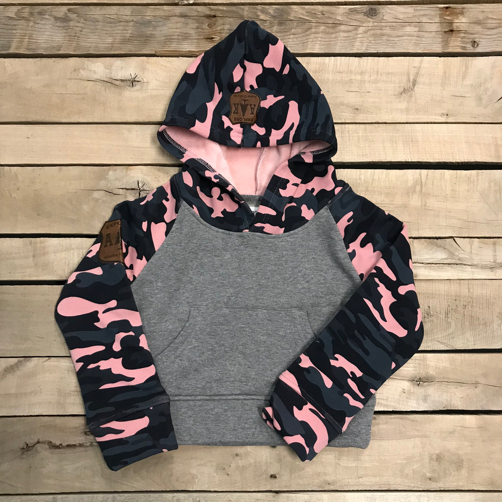 Girls pink camo clearance hoodie